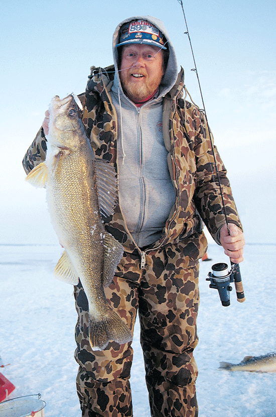 Ice Fishing For Walleye - In-Fisherman