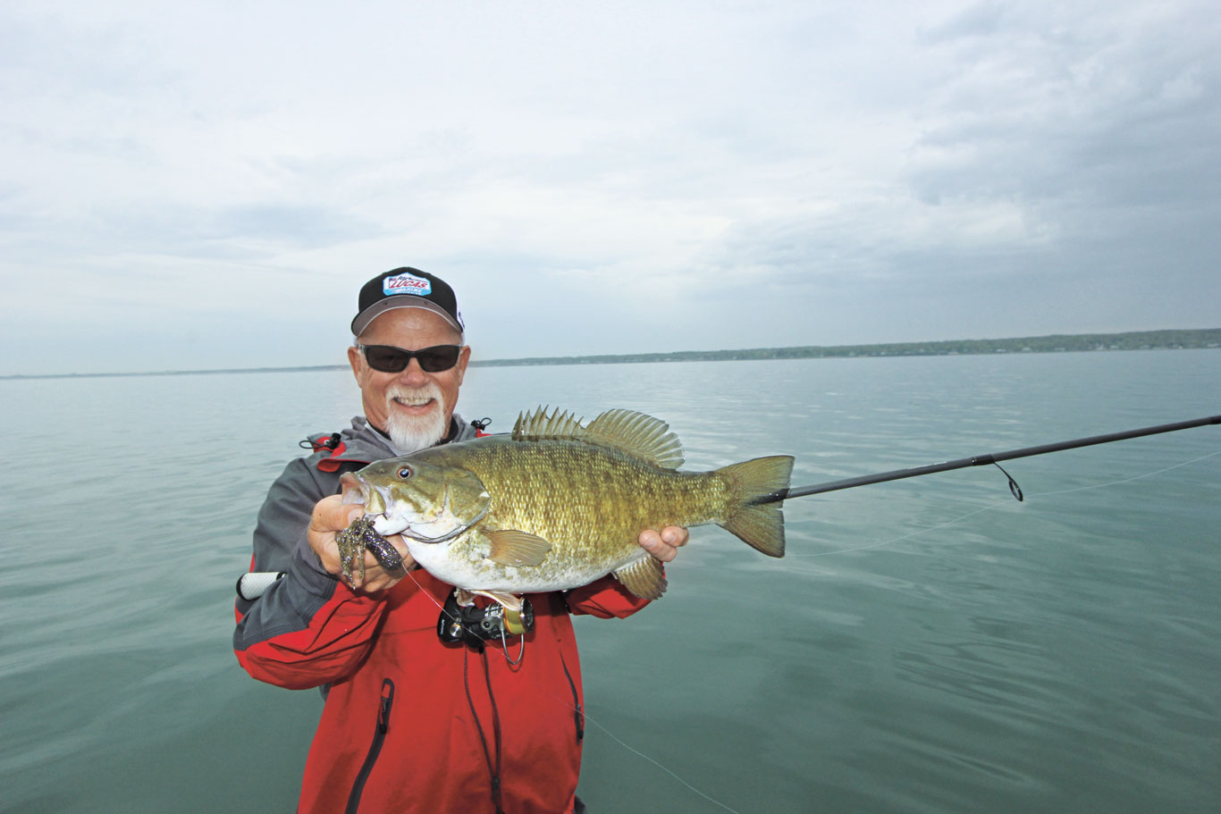 //www.in-fisherman.com/files/2018/03/Big-Great-Lakes-Smallmouth.jpg