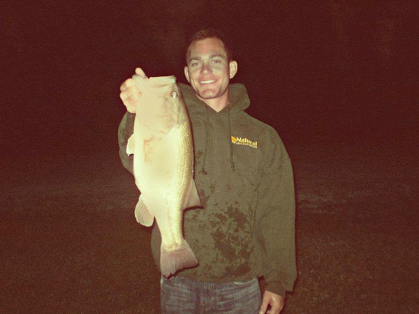 //www.in-fisherman.com/files/2018/06/Top-Tips-for-Bass-Fishing-at-Night.jpg